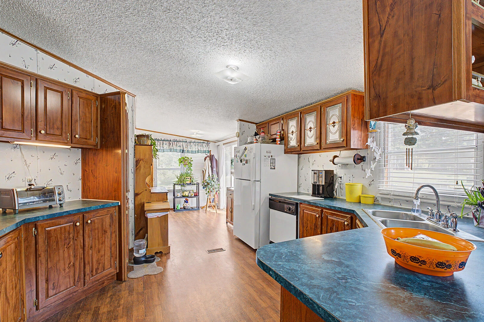 1054 Dove Hill RD - Photo 16
