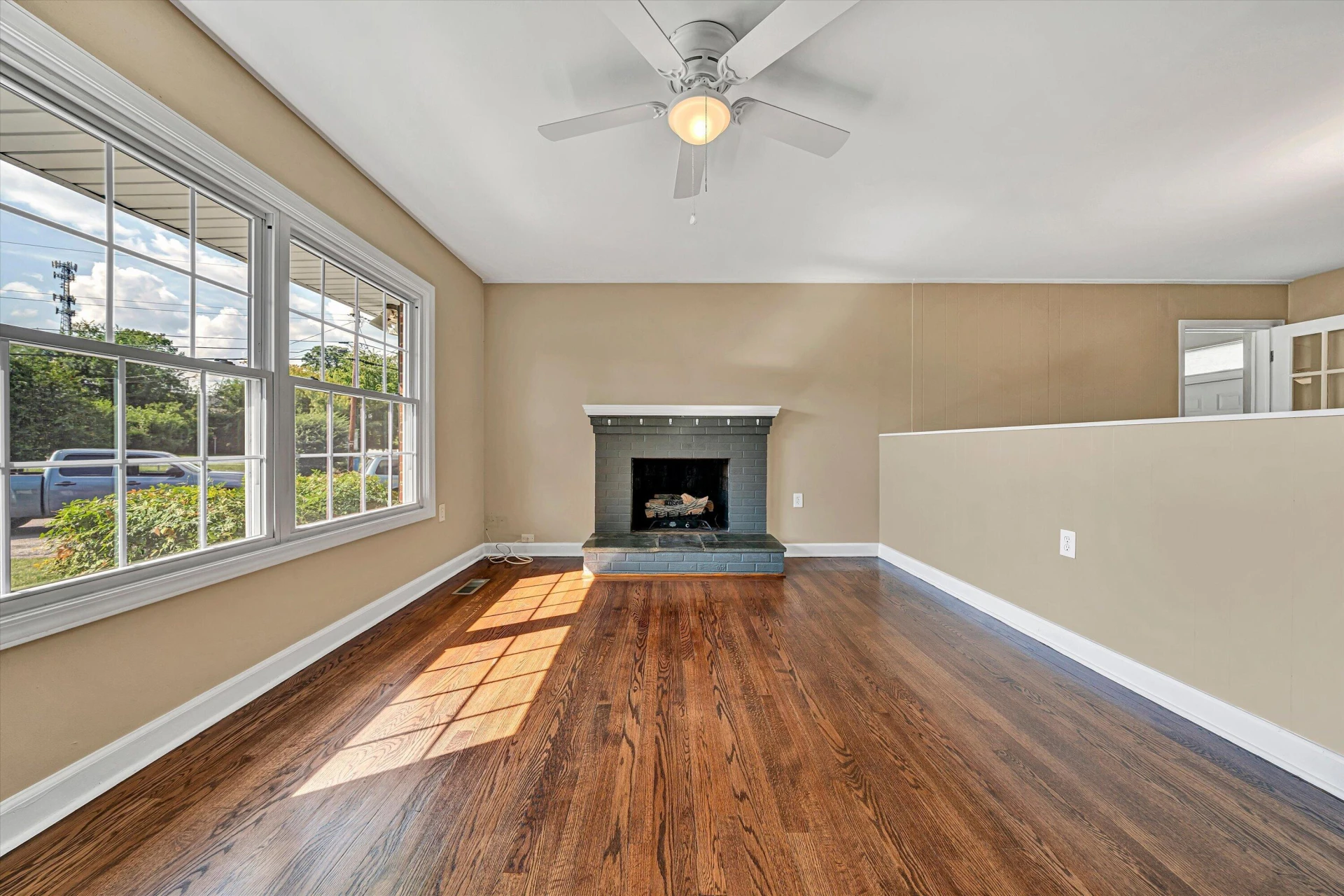 137 Frances DR NW - Photo 5