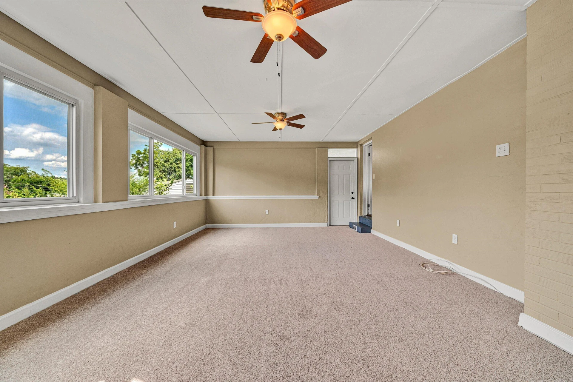 137 Frances DR NW - Photo 11