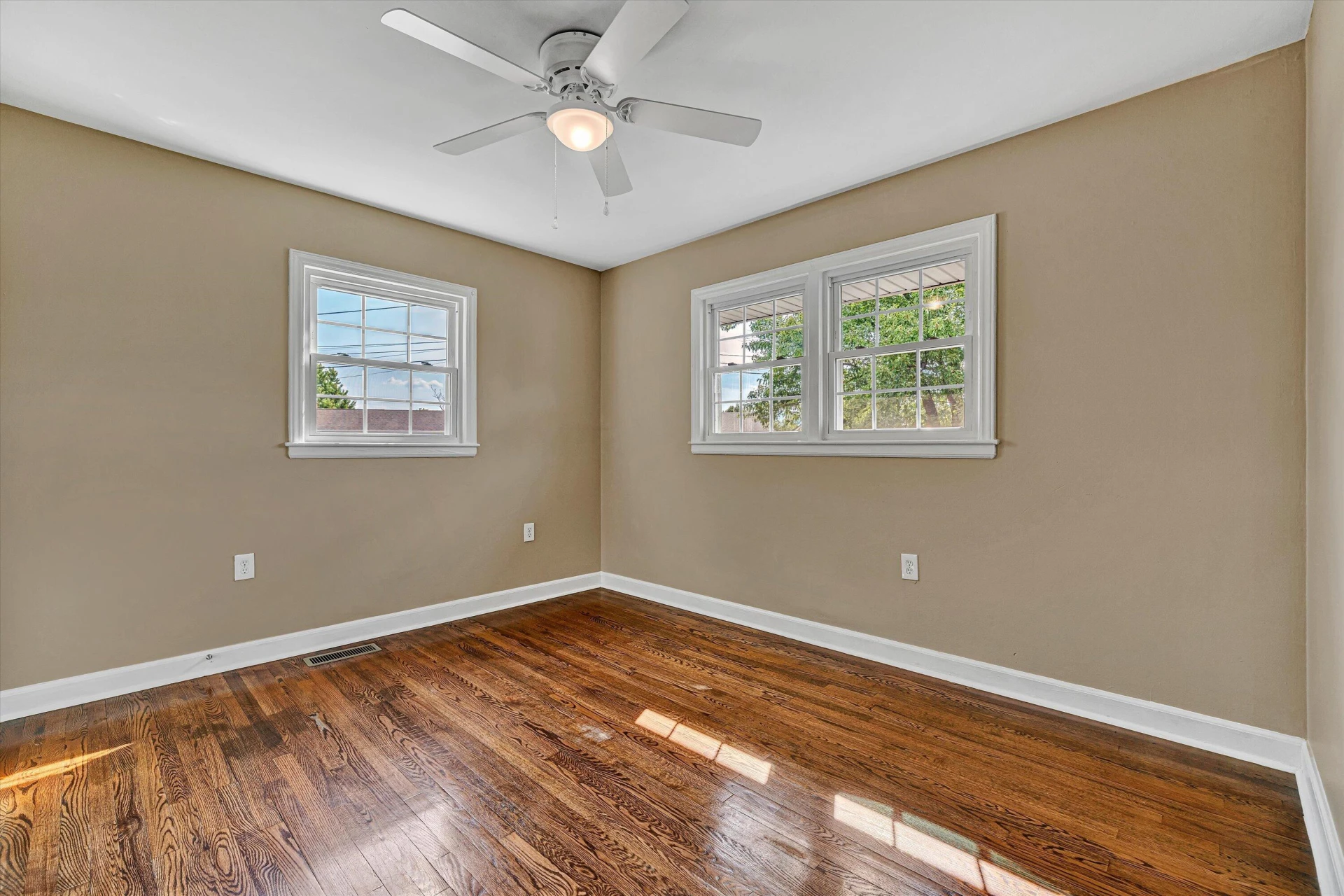 137 Frances DR NW - Photo 18