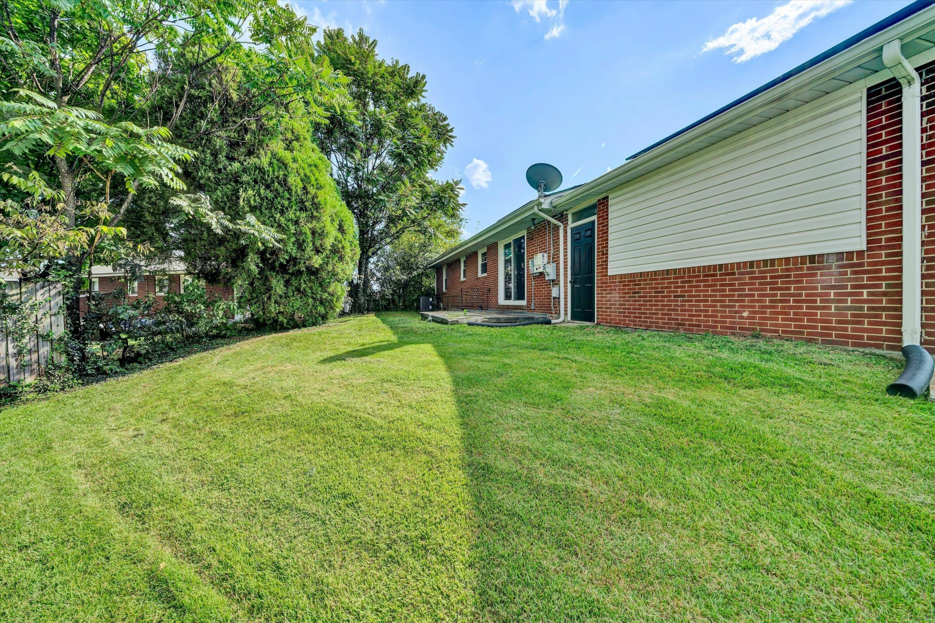 137 Frances DR NW - Photo 33