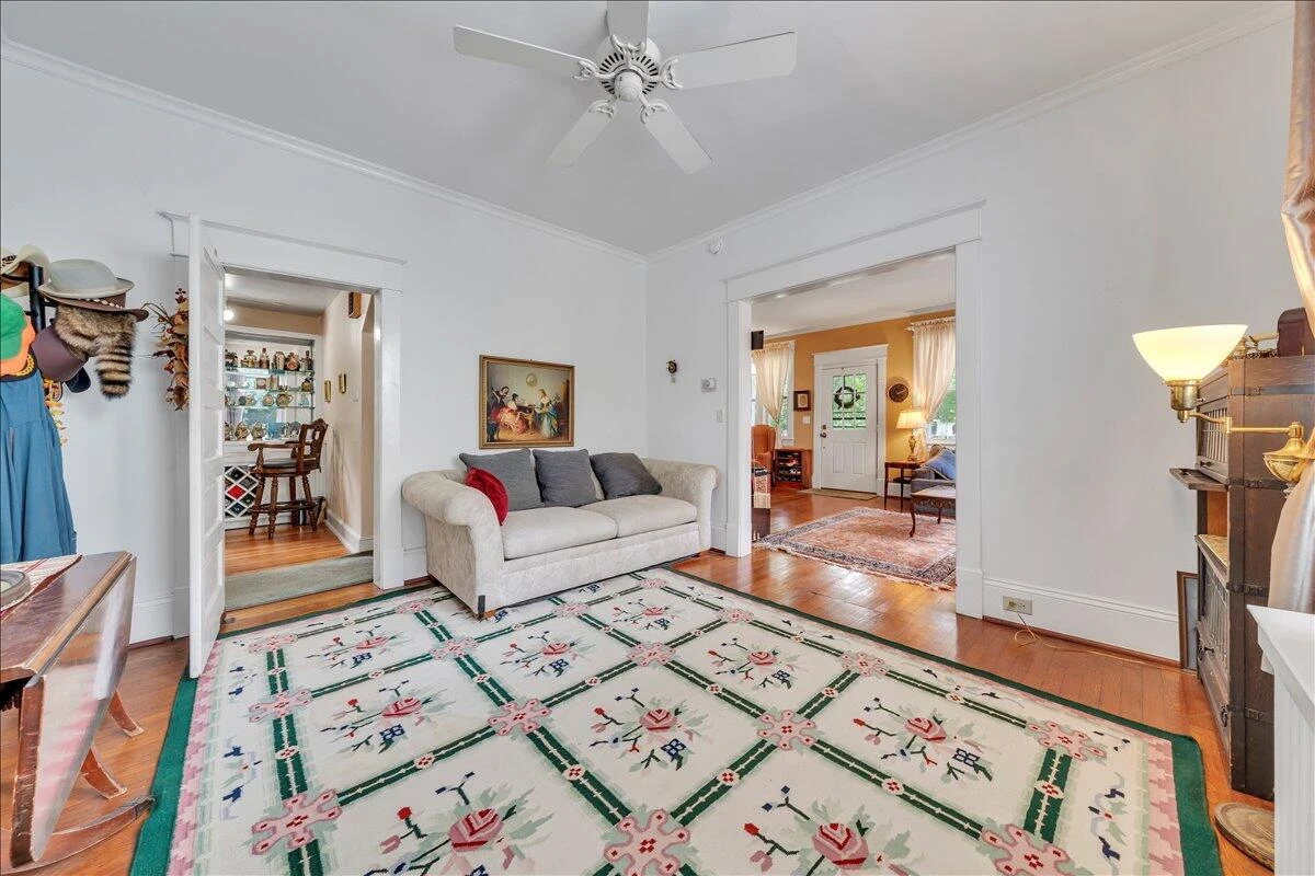 1826 ARLINGTON RD SW - Photo 11