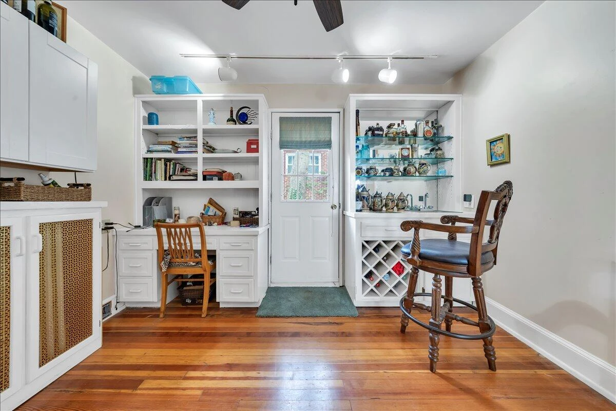 1826 ARLINGTON RD SW - Photo 13