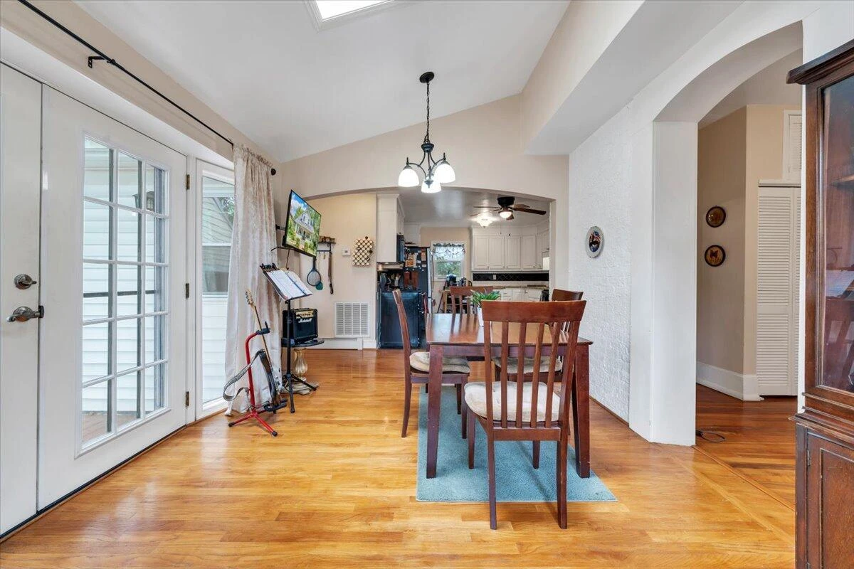 1826 ARLINGTON RD SW - Photo 21
