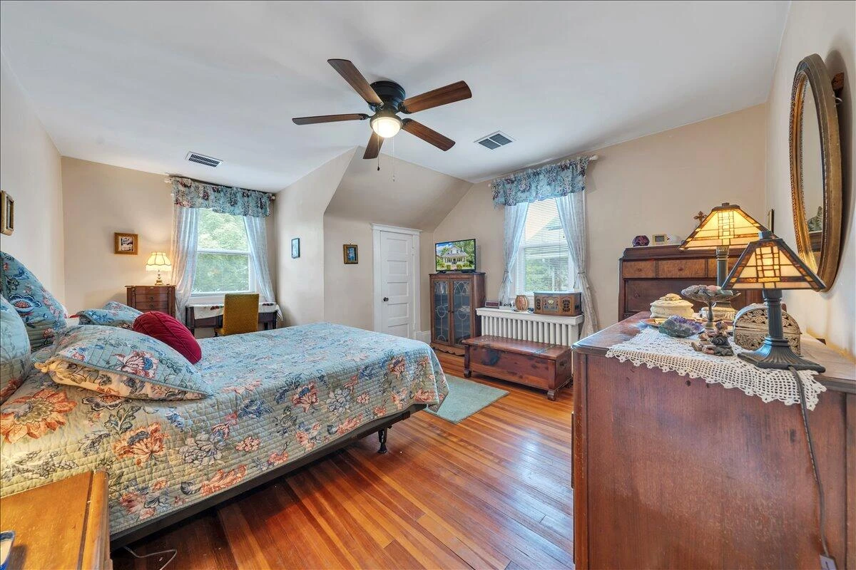 1826 ARLINGTON RD SW - Photo 32