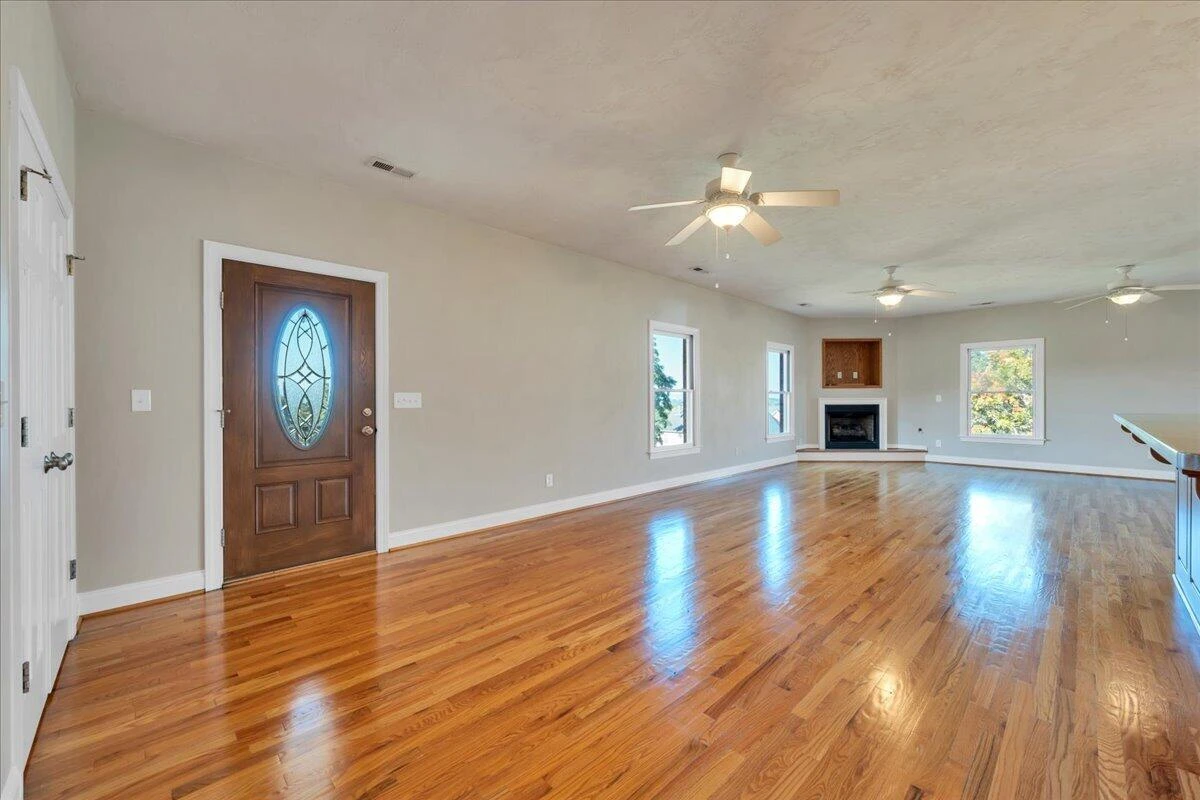 1320 Beaumont RD - Photo 20
