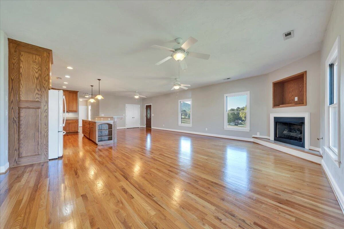 1320 Beaumont RD - Photo 21