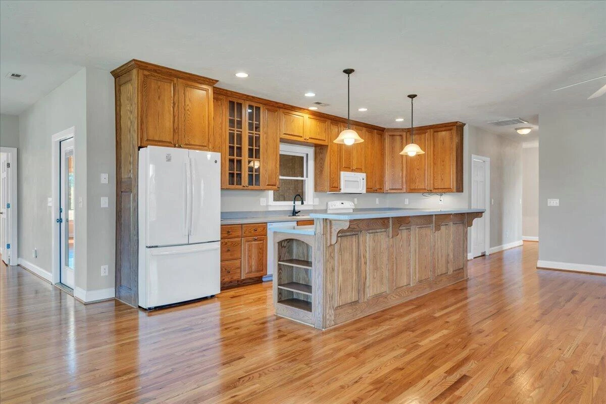 1320 Beaumont RD - Photo 27