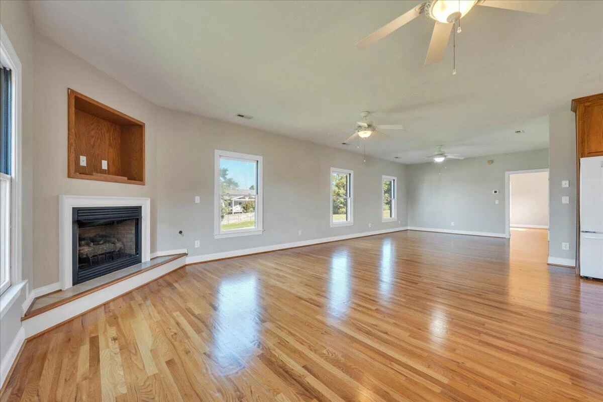 1320 Beaumont RD - Photo 28