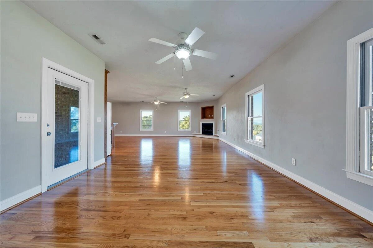 1320 Beaumont RD - Photo 33