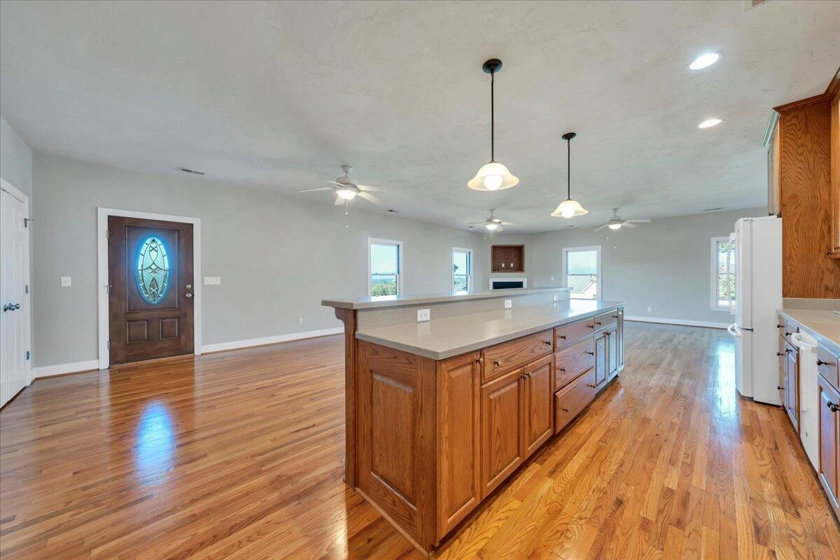 1320 Beaumont RD - Photo 34