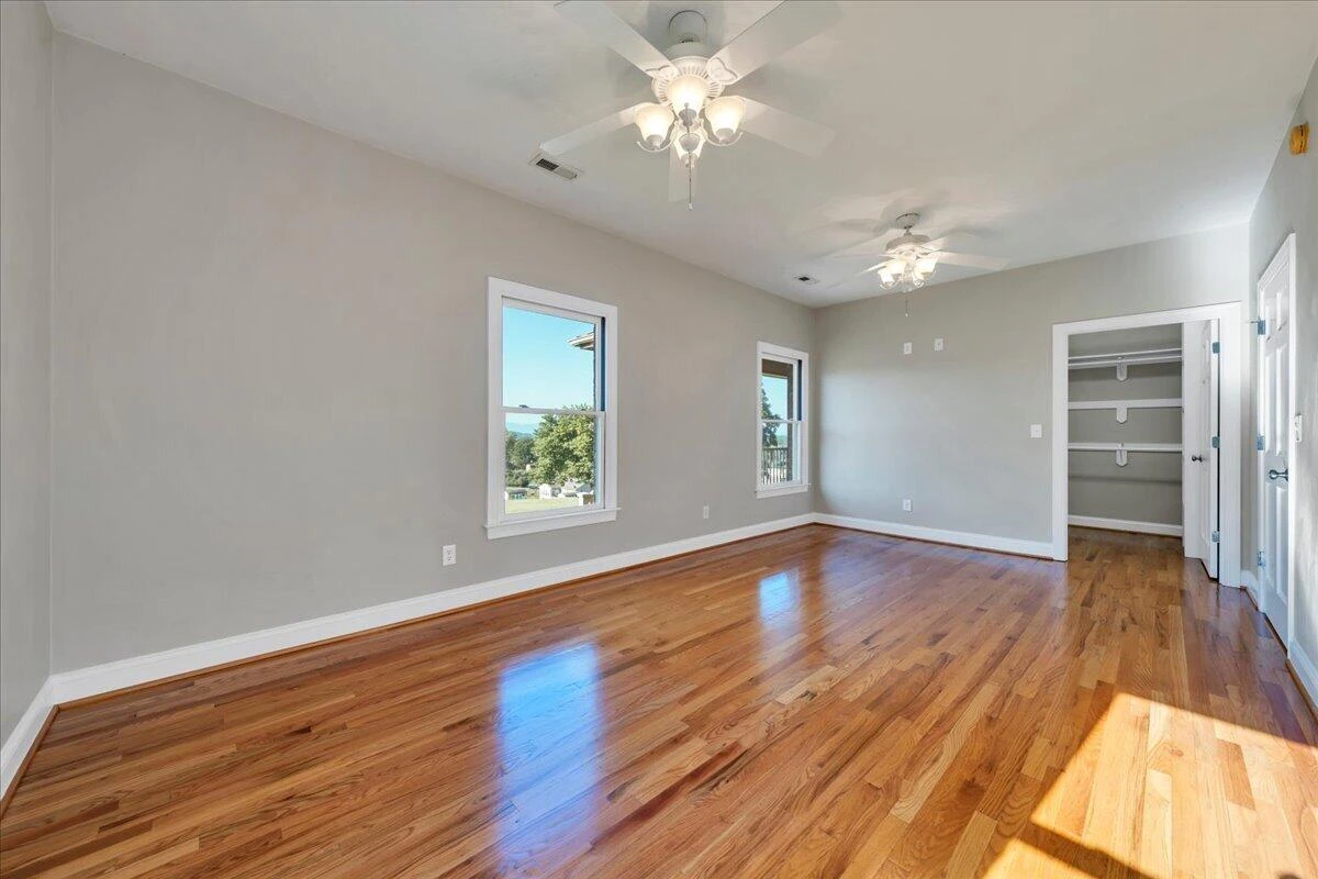 1320 Beaumont RD - Photo 41