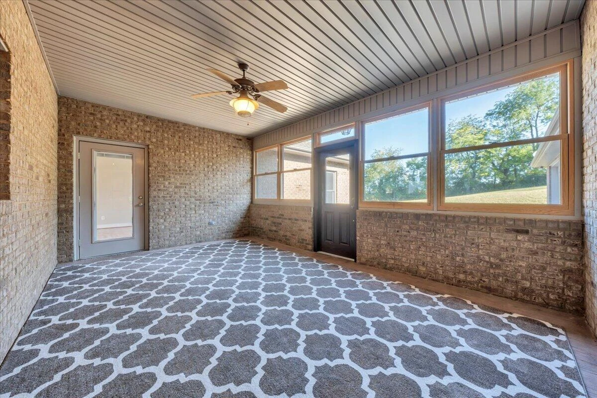 1320 Beaumont RD - Photo 46
