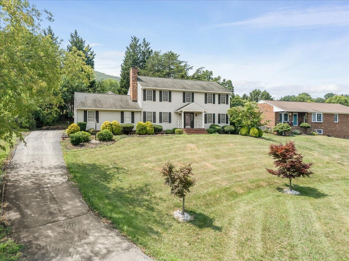 176 McIntosh RD - Photo 3