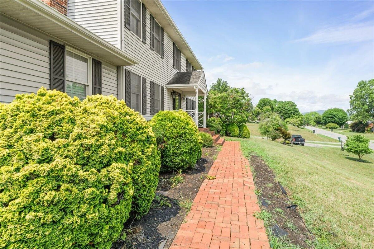 176 McIntosh RD - Photo 5