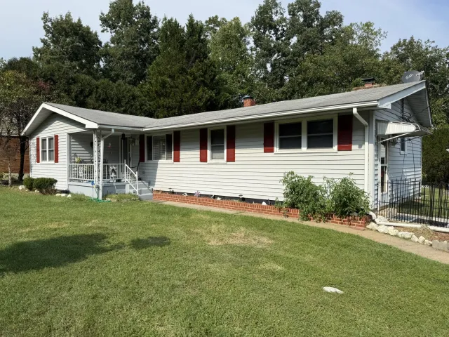 315 Wintergreen AVE, Clifton Forge, VA, 24422