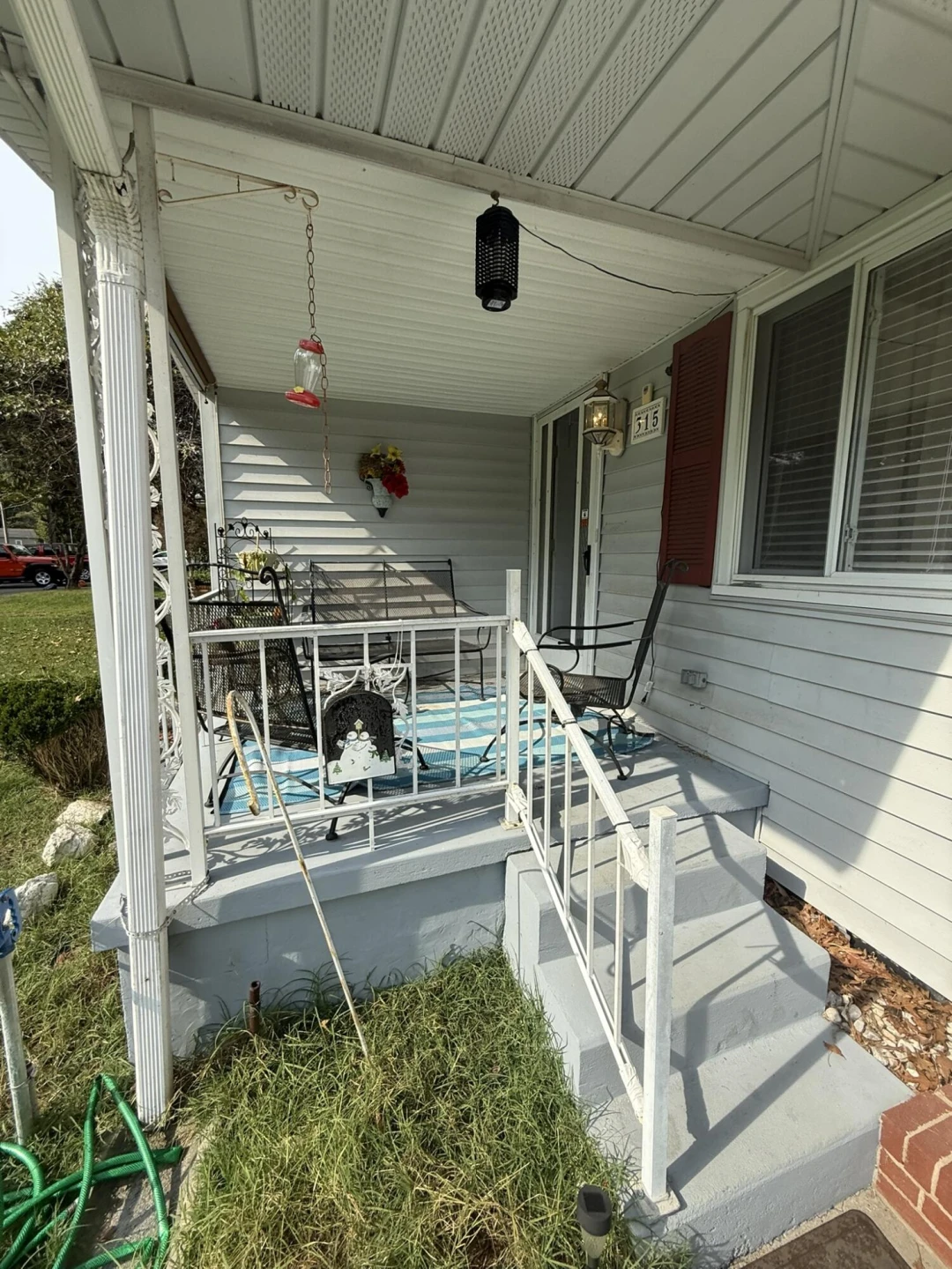 315 Wintergreen AVE - Photo 3