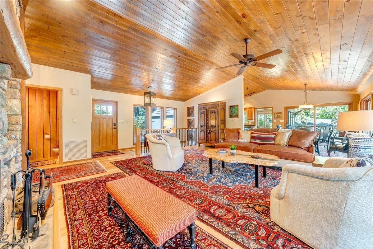 116 Clipper CIR - Photo 21