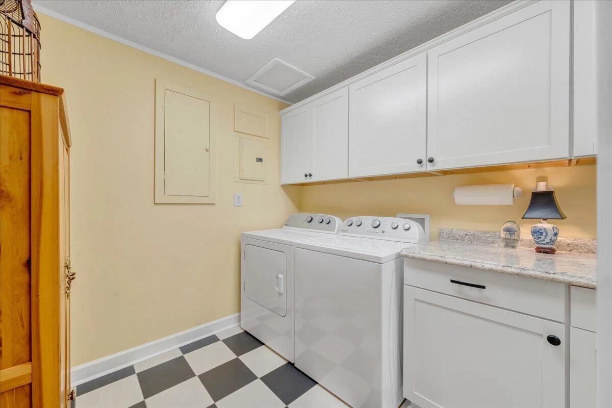 116 Clipper CIR - Photo 61