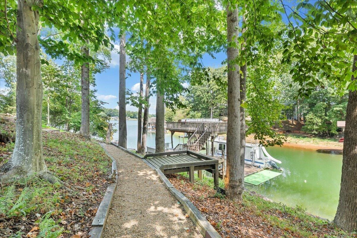 116 Clipper CIR - Photo 100