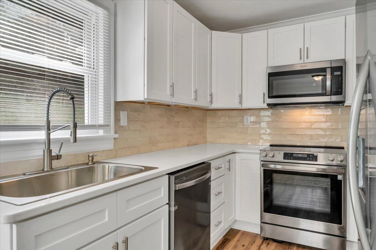 5204 Salem Tpke NW - Photo 10