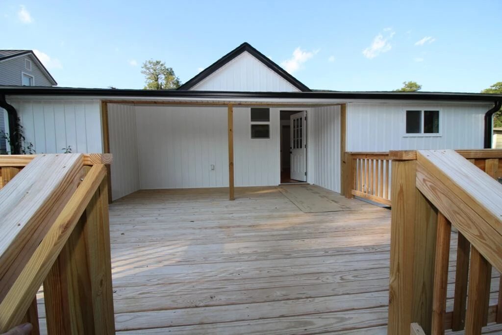 602 E Main ST - Photo 45