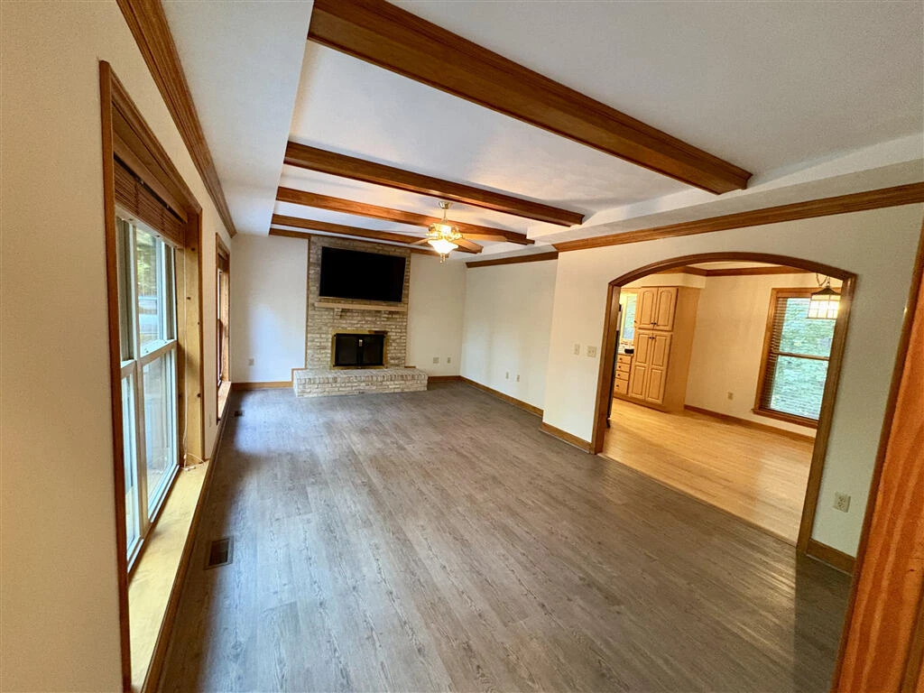 430 S Oakwood RD - Photo 9