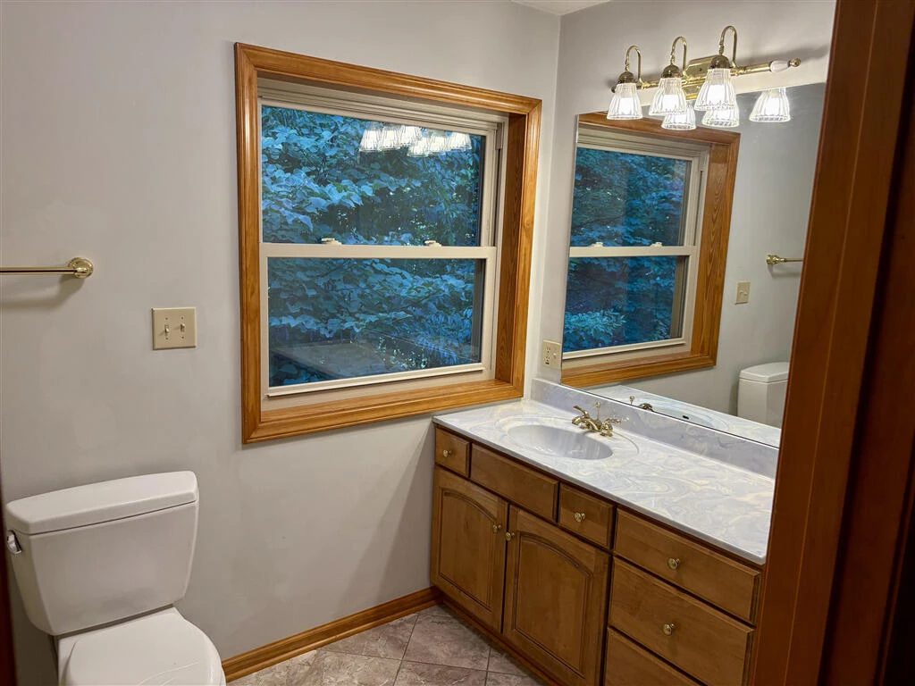 430 S Oakwood RD - Photo 12