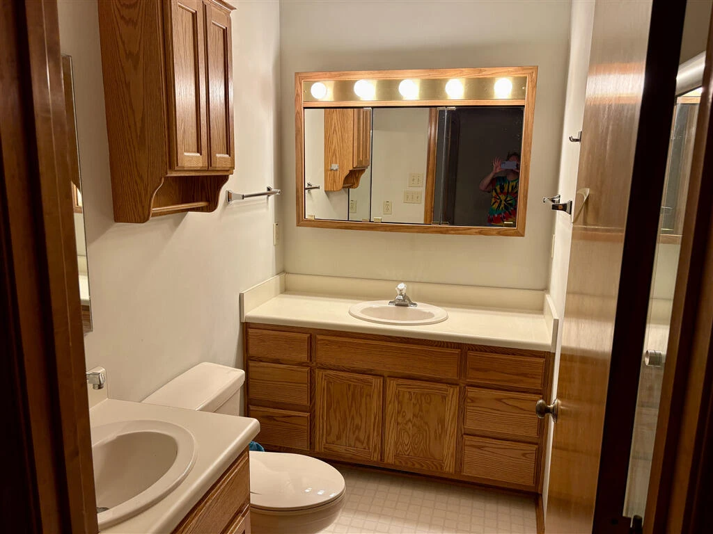 430 S Oakwood RD - Photo 17