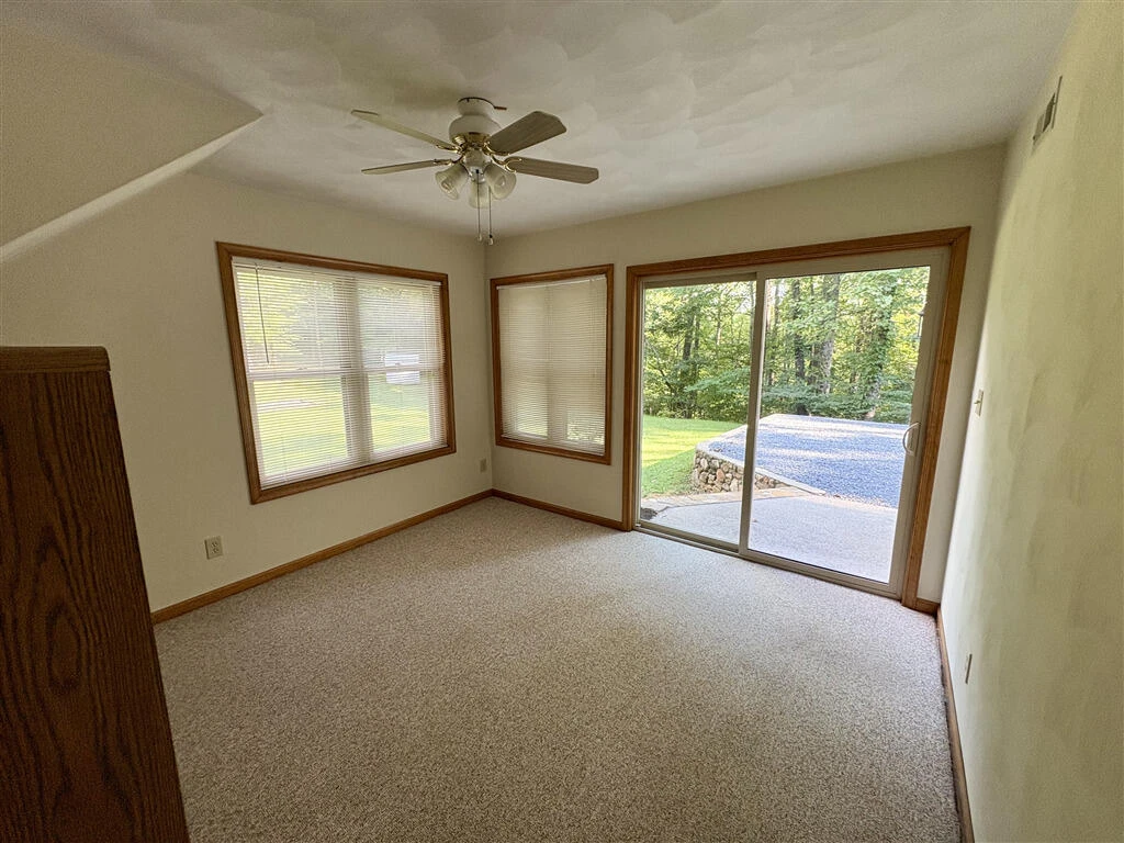 430 S Oakwood RD - Photo 22