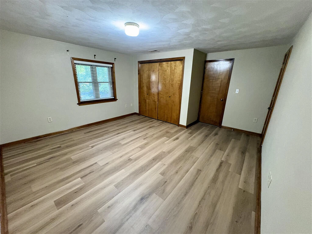 430 S Oakwood RD - Photo 24