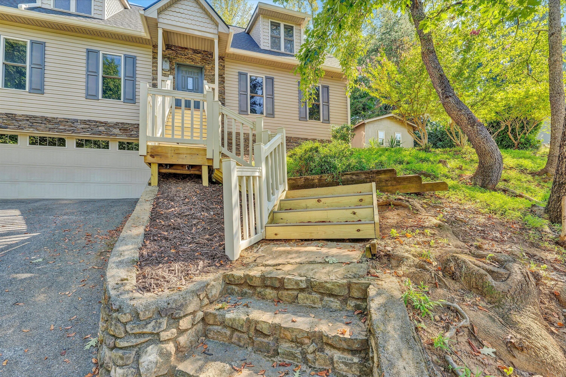1833 Melissa CIR - Photo 5