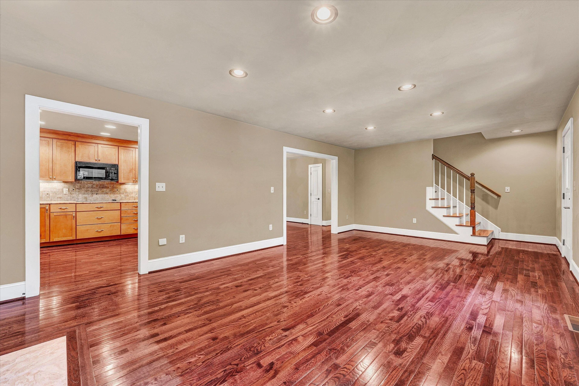 1833 Melissa CIR - Photo 8