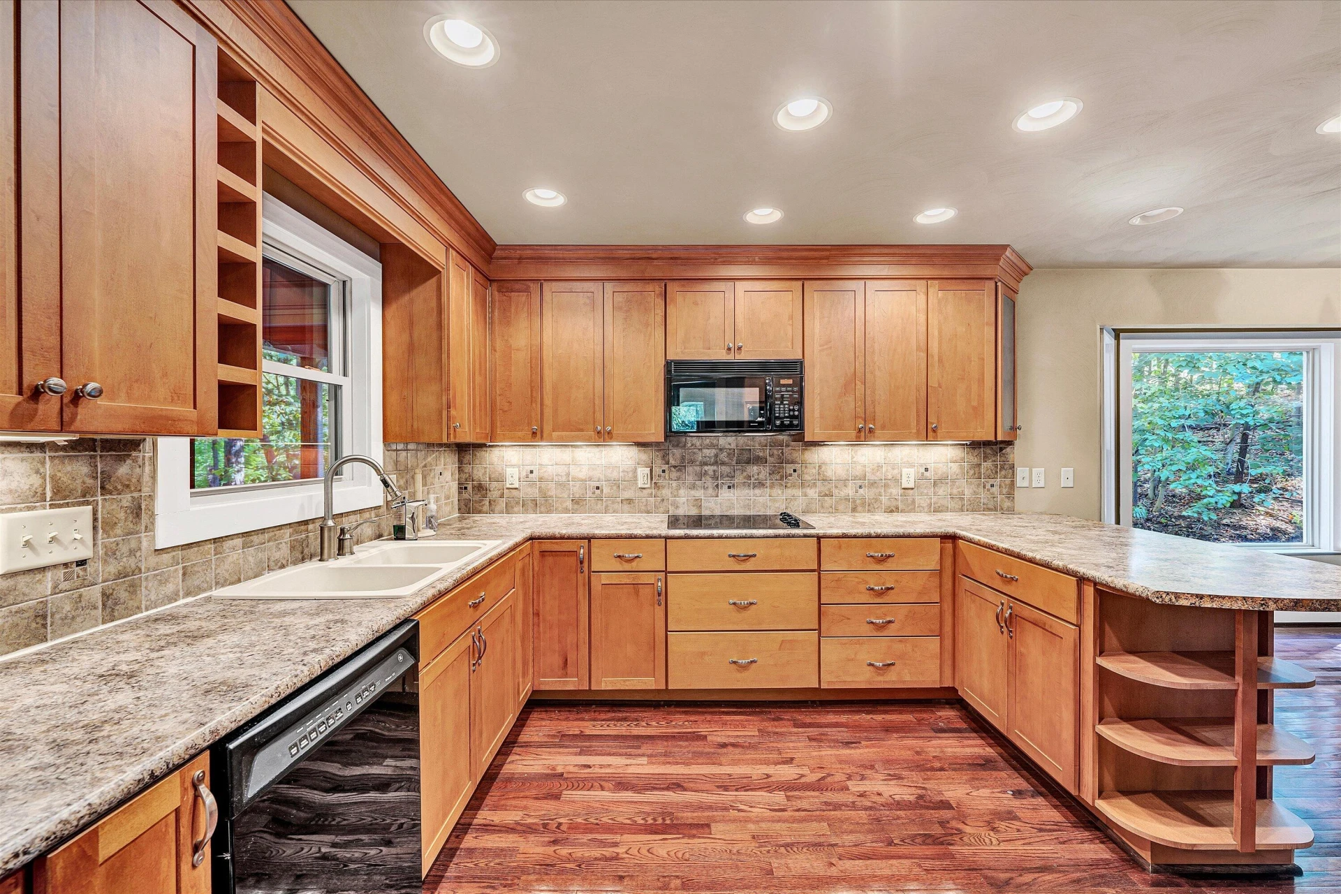 1833 Melissa CIR - Photo 13