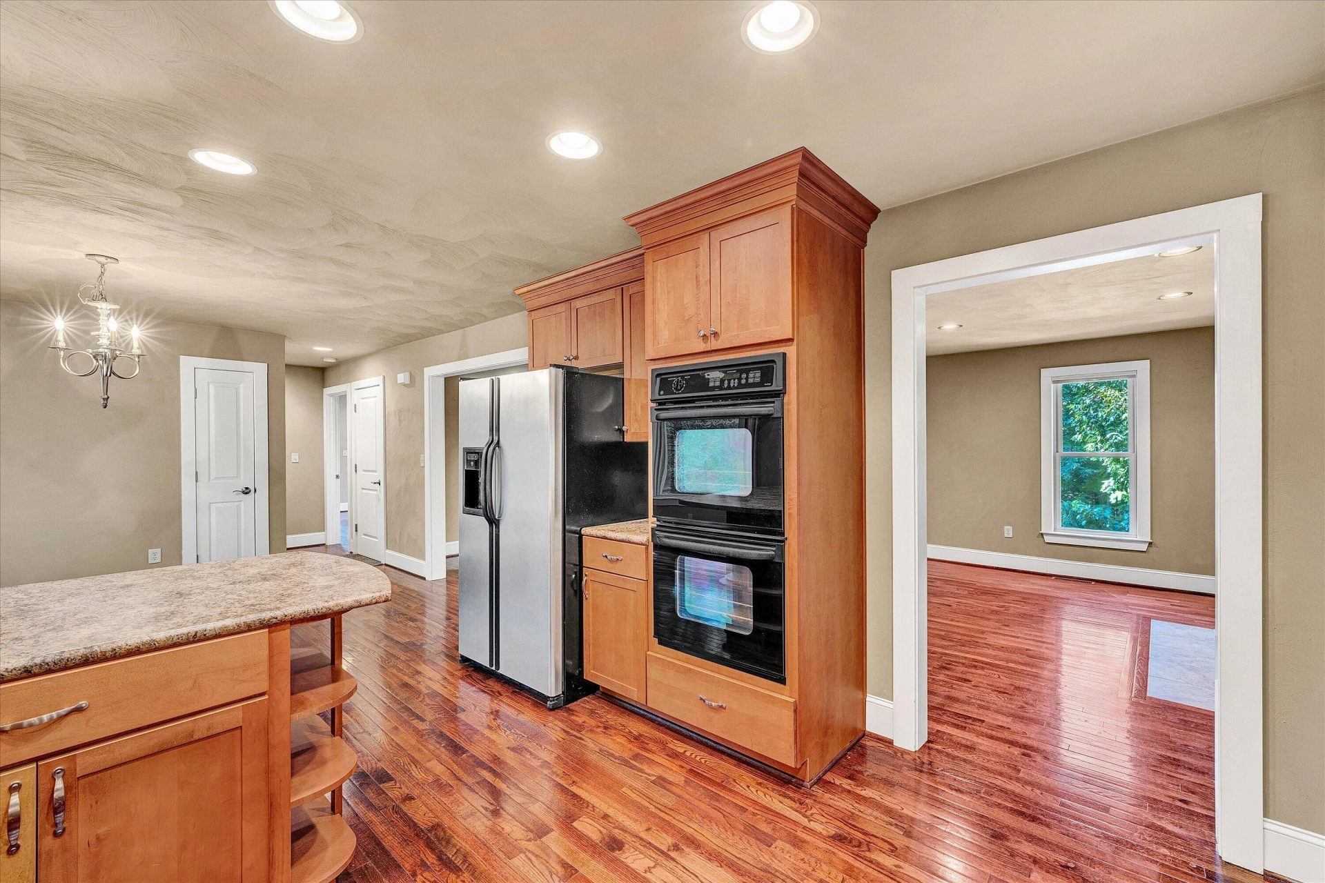 1833 Melissa CIR - Photo 14