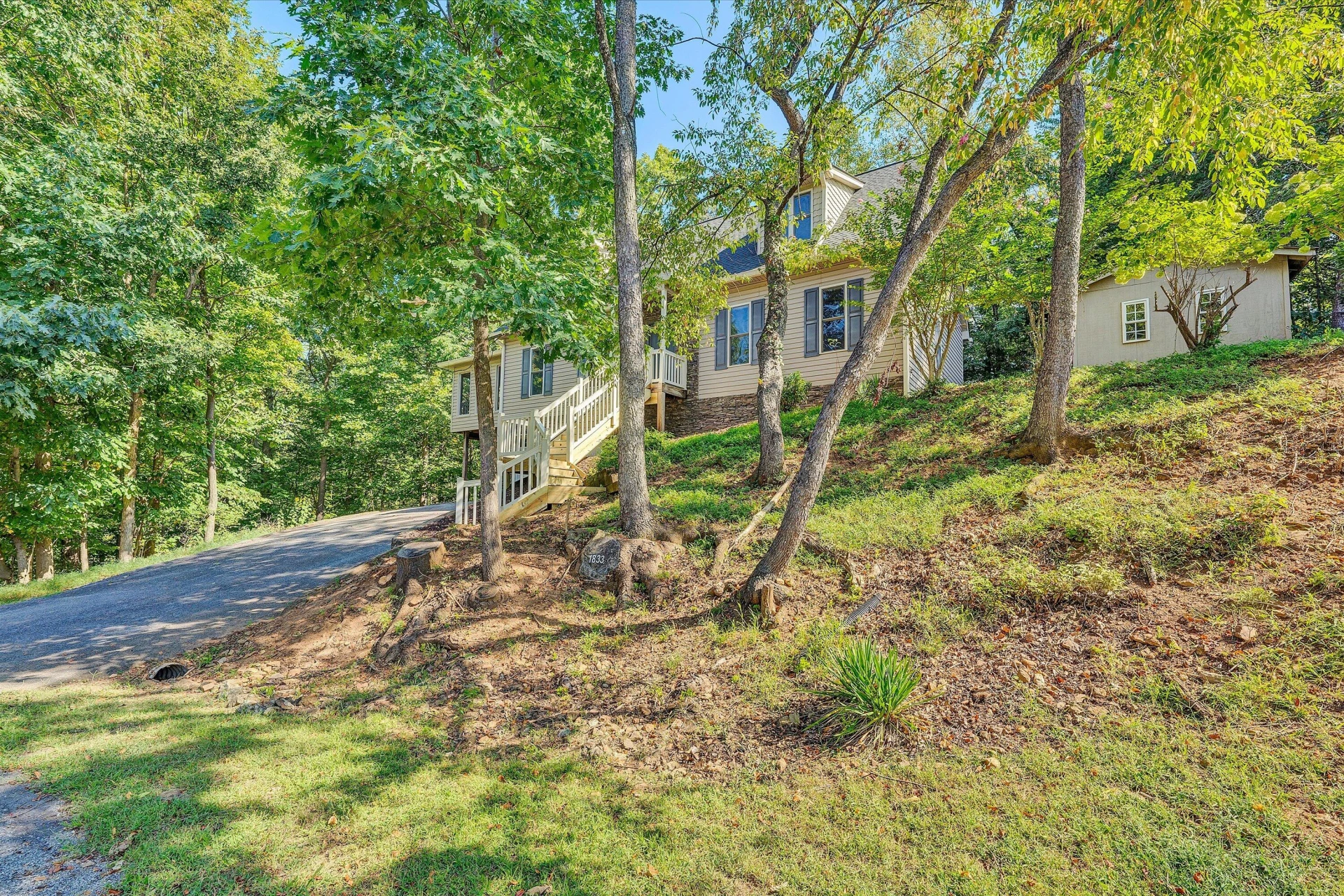 1833 Melissa CIR - Photo 39