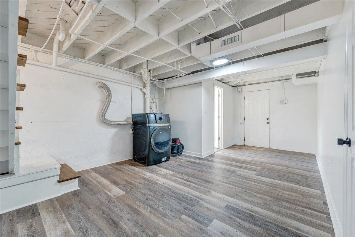 3417 Windsor RD SW - Photo 44
