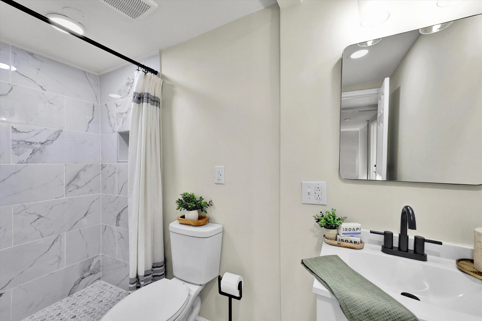 621 Fayette ST - Photo 15