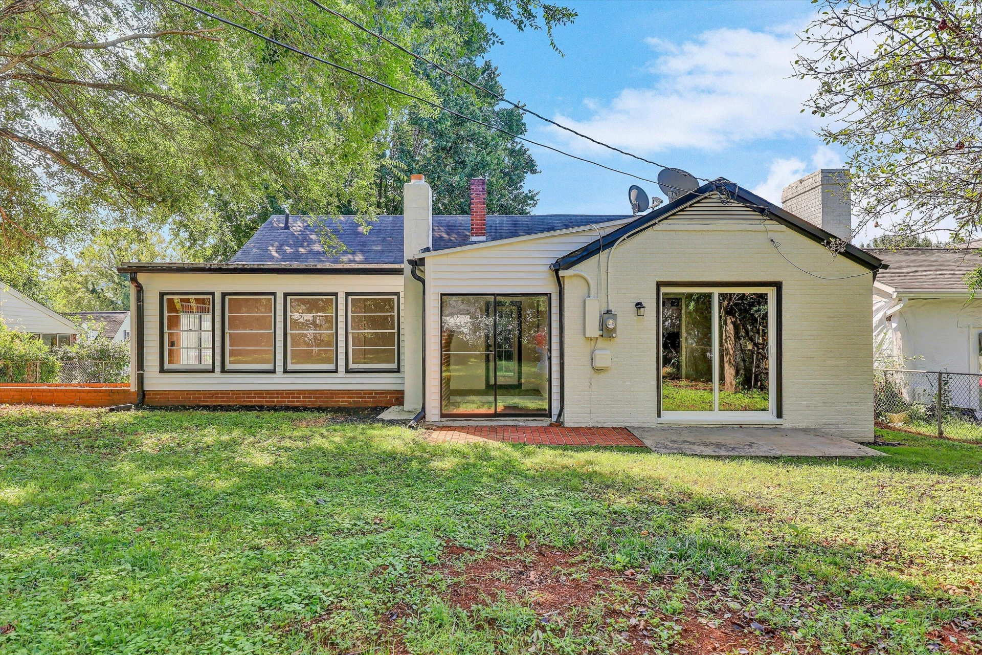 89 Sunrise AVE - Photo 5