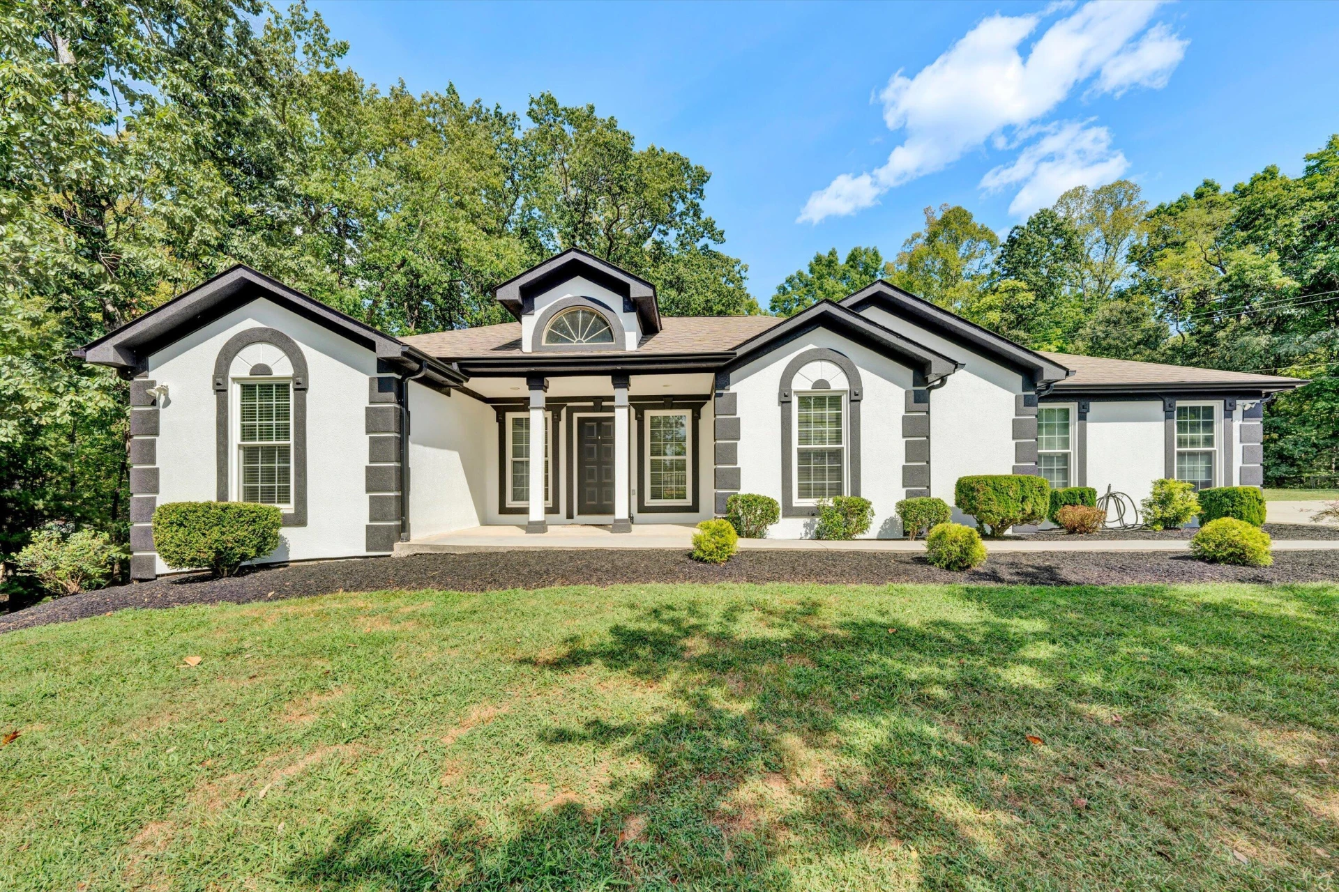25 Middle Valley RD