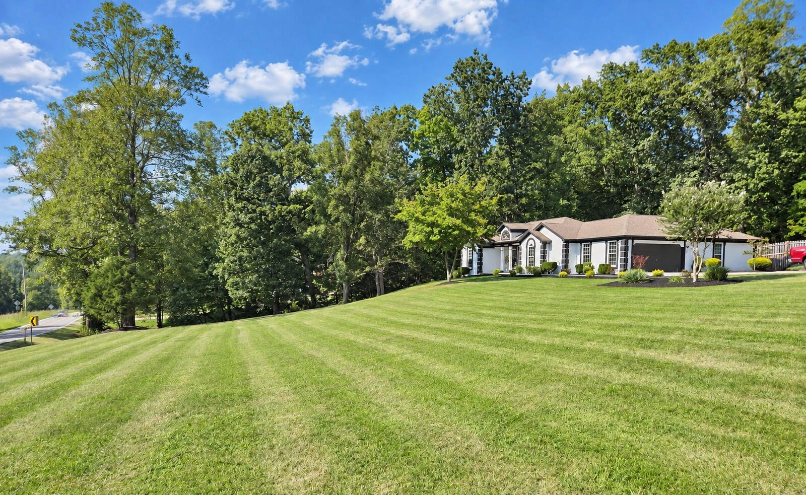 25 Middle Valley RD - Photo 2