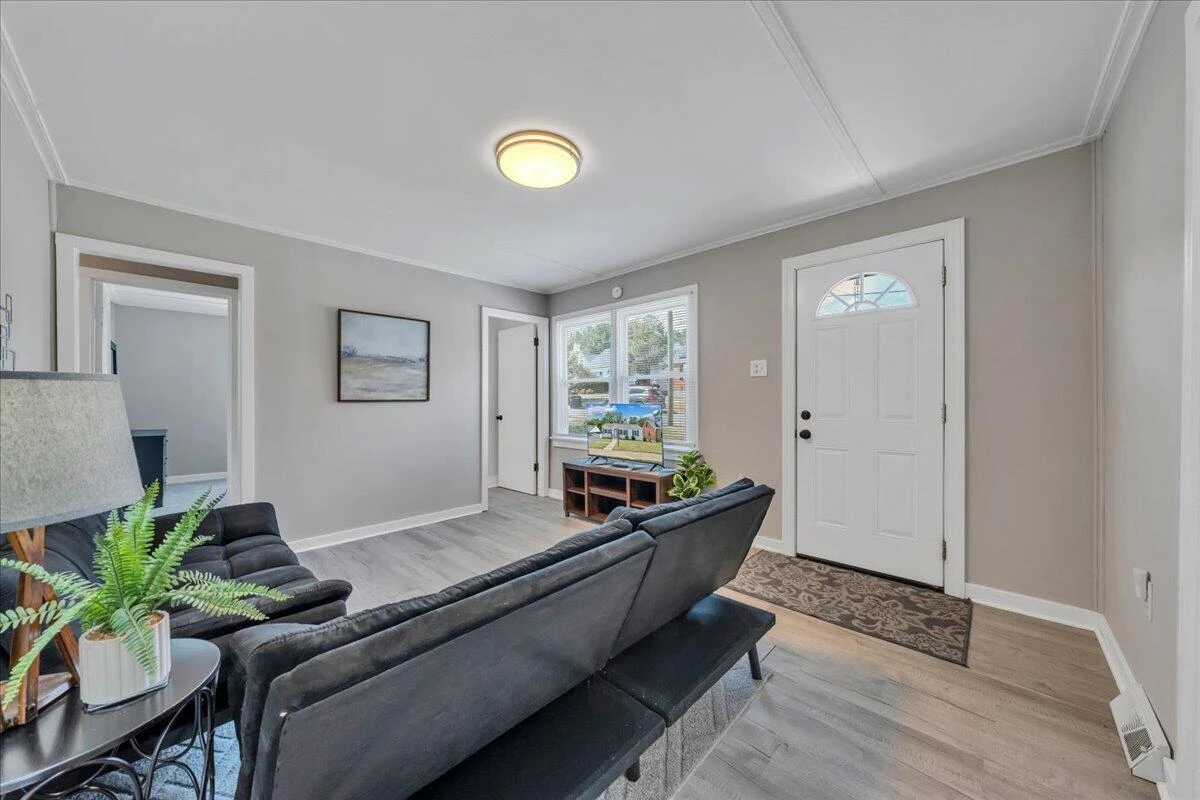 2936 Fleetwood AVE SW - Photo 11