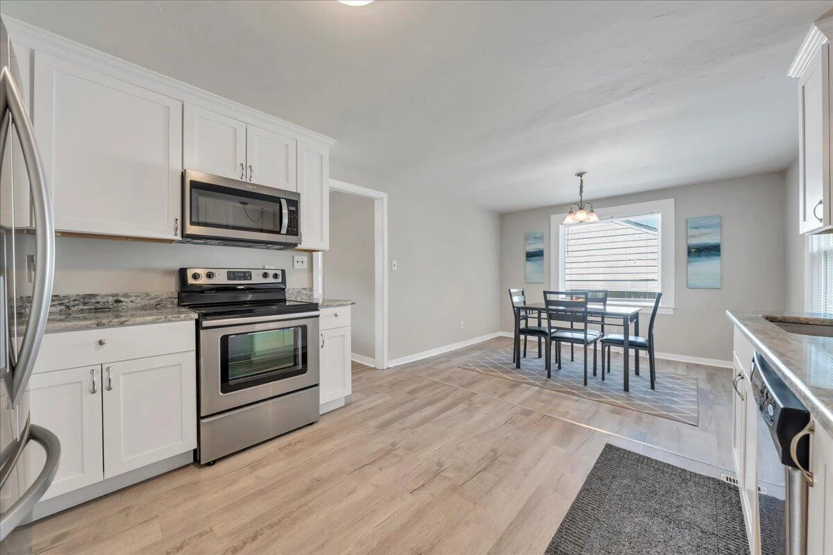 2936 Fleetwood AVE SW - Photo 14