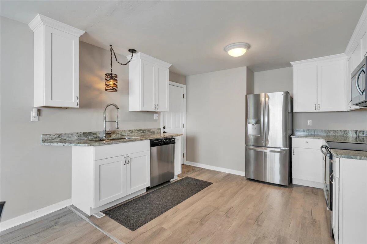 2936 Fleetwood AVE SW - Photo 16
