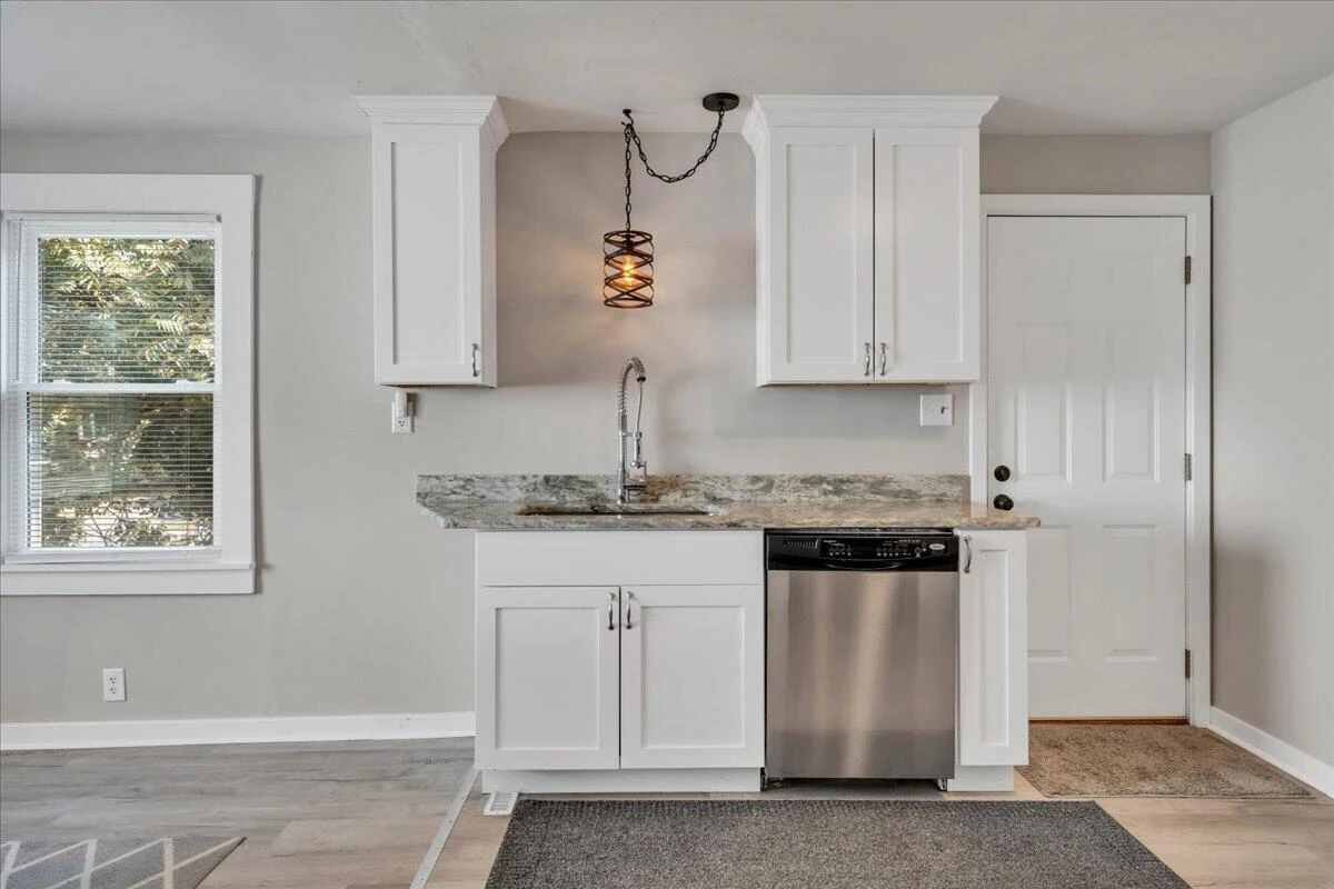 2936 Fleetwood AVE SW - Photo 21
