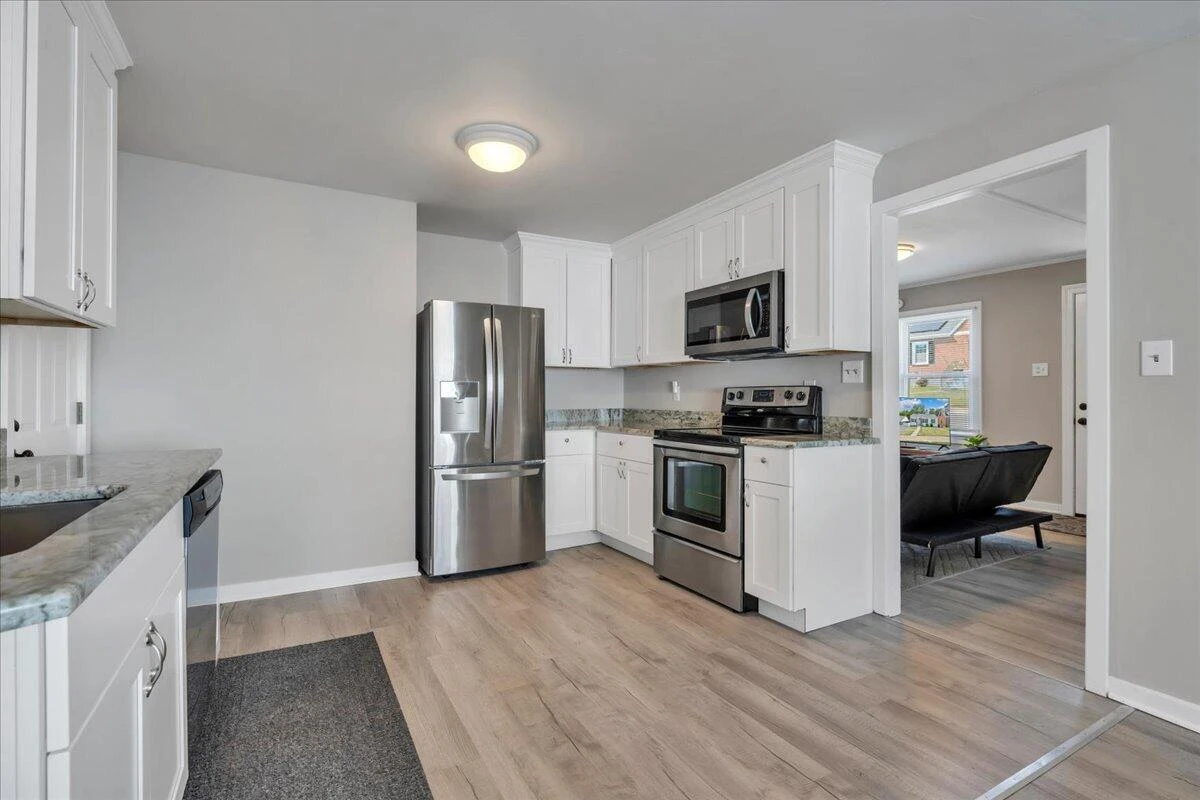 2936 Fleetwood AVE SW - Photo 24