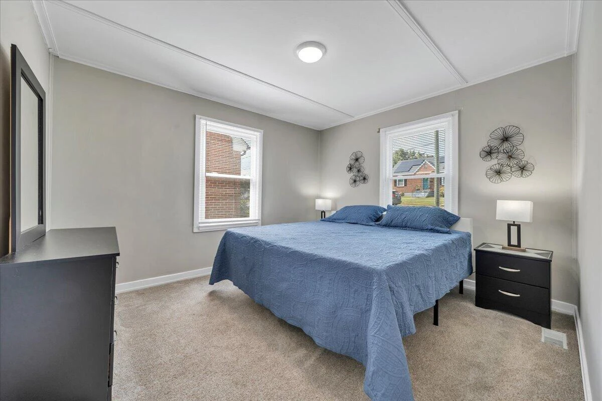 2936 Fleetwood AVE SW - Photo 35