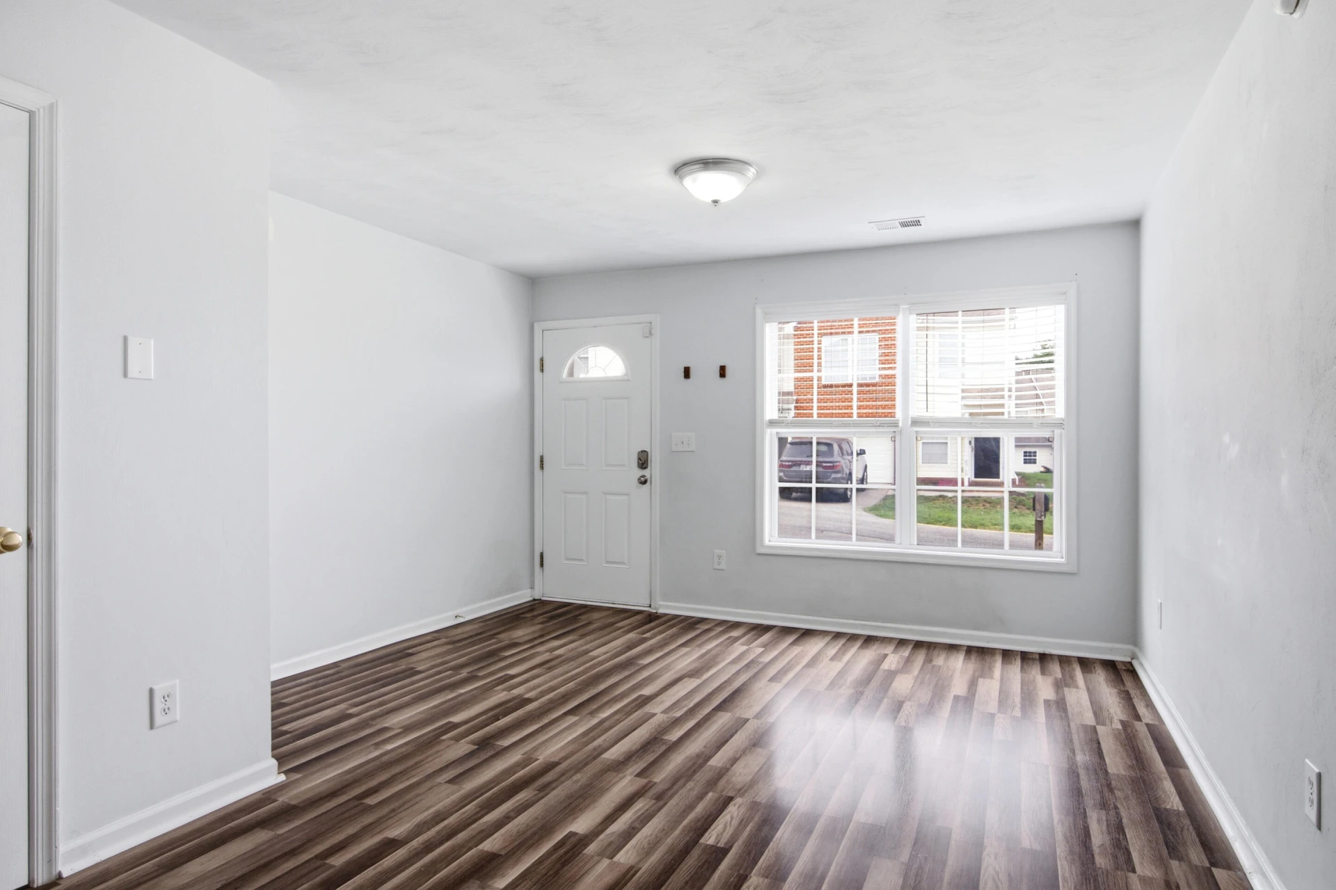 6709 Woodcreeper DR - Photo 2
