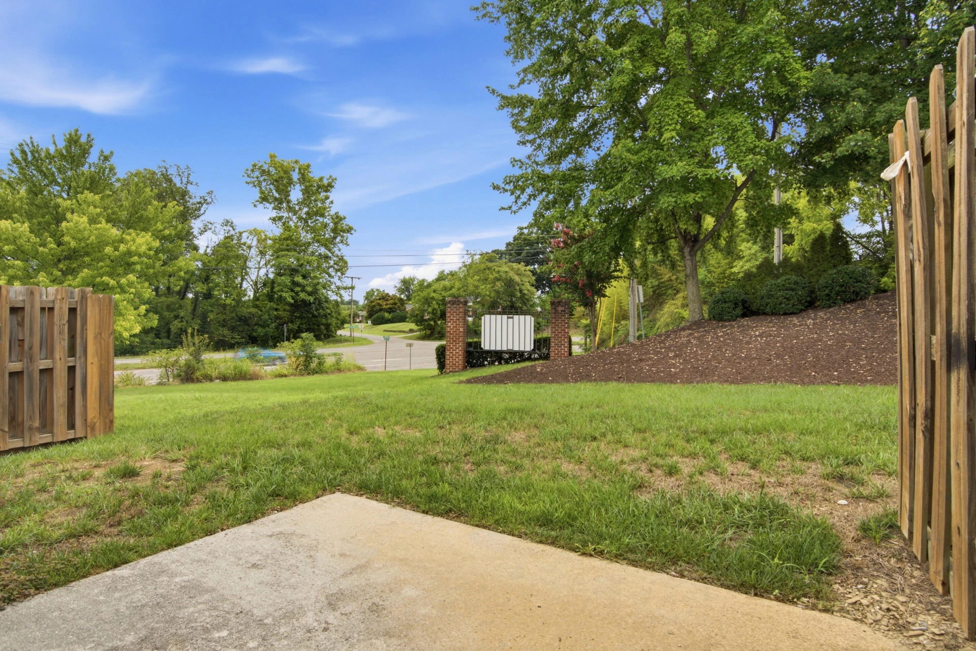 6709 Woodcreeper DR - Photo 28