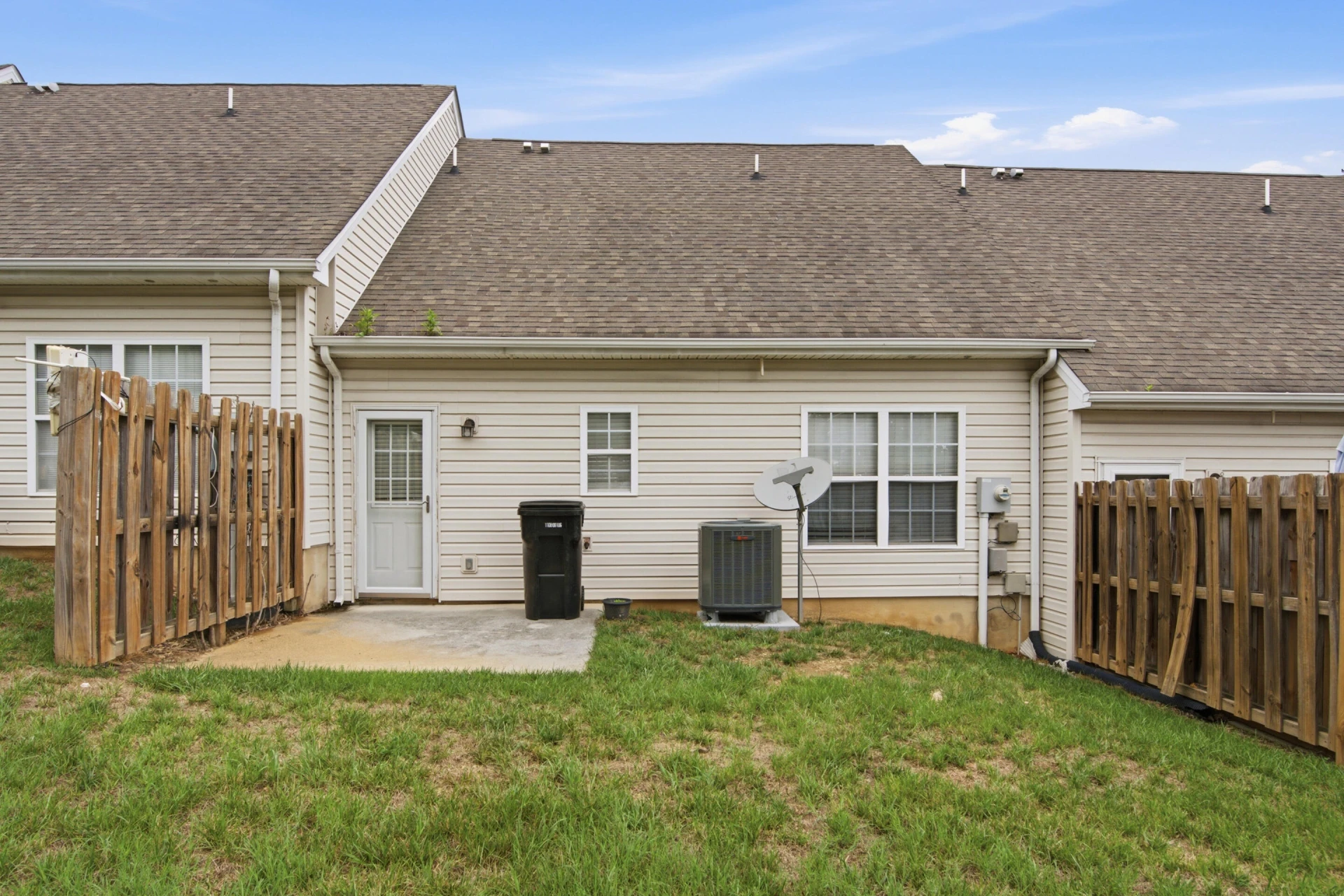 6709 Woodcreeper DR - Photo 29